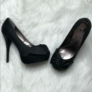 Bakers Bow Viviane Pump